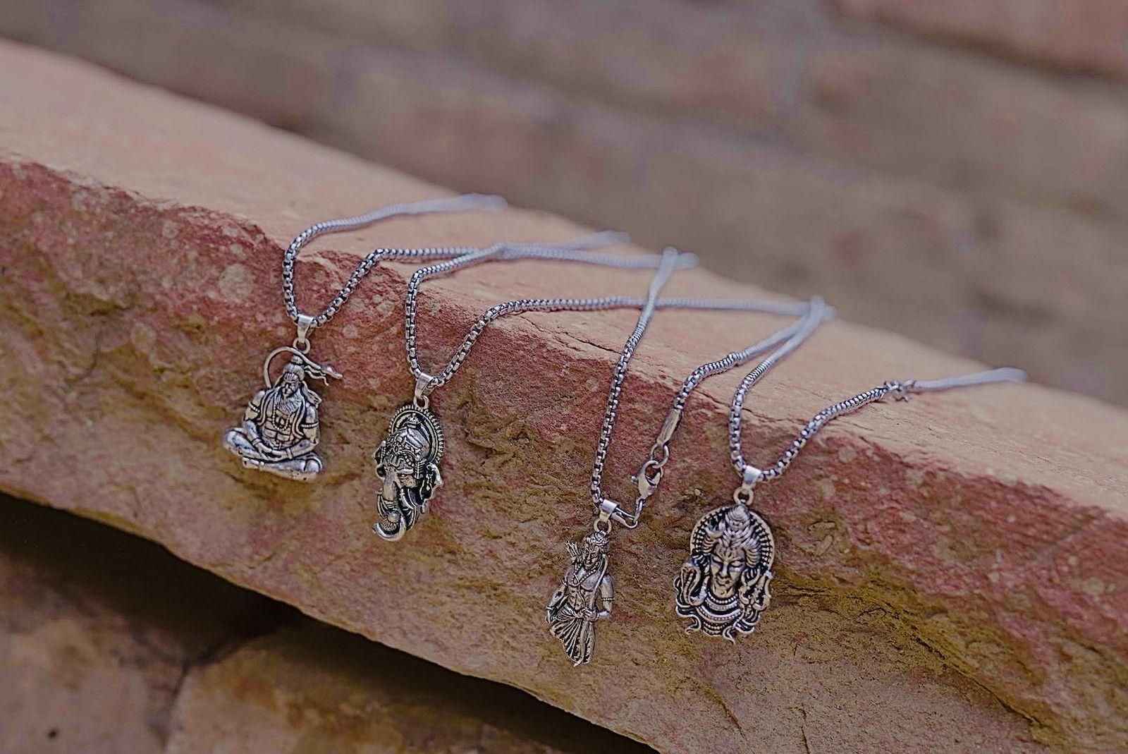Buy 1 Get 3 Free Pendant With Chain